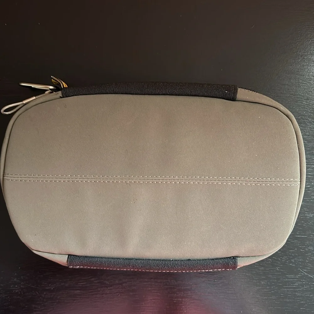 EUC Limited Edition 20 Disc CD DVD Organizer Wallet Holder Case Bag - Tony Hawk